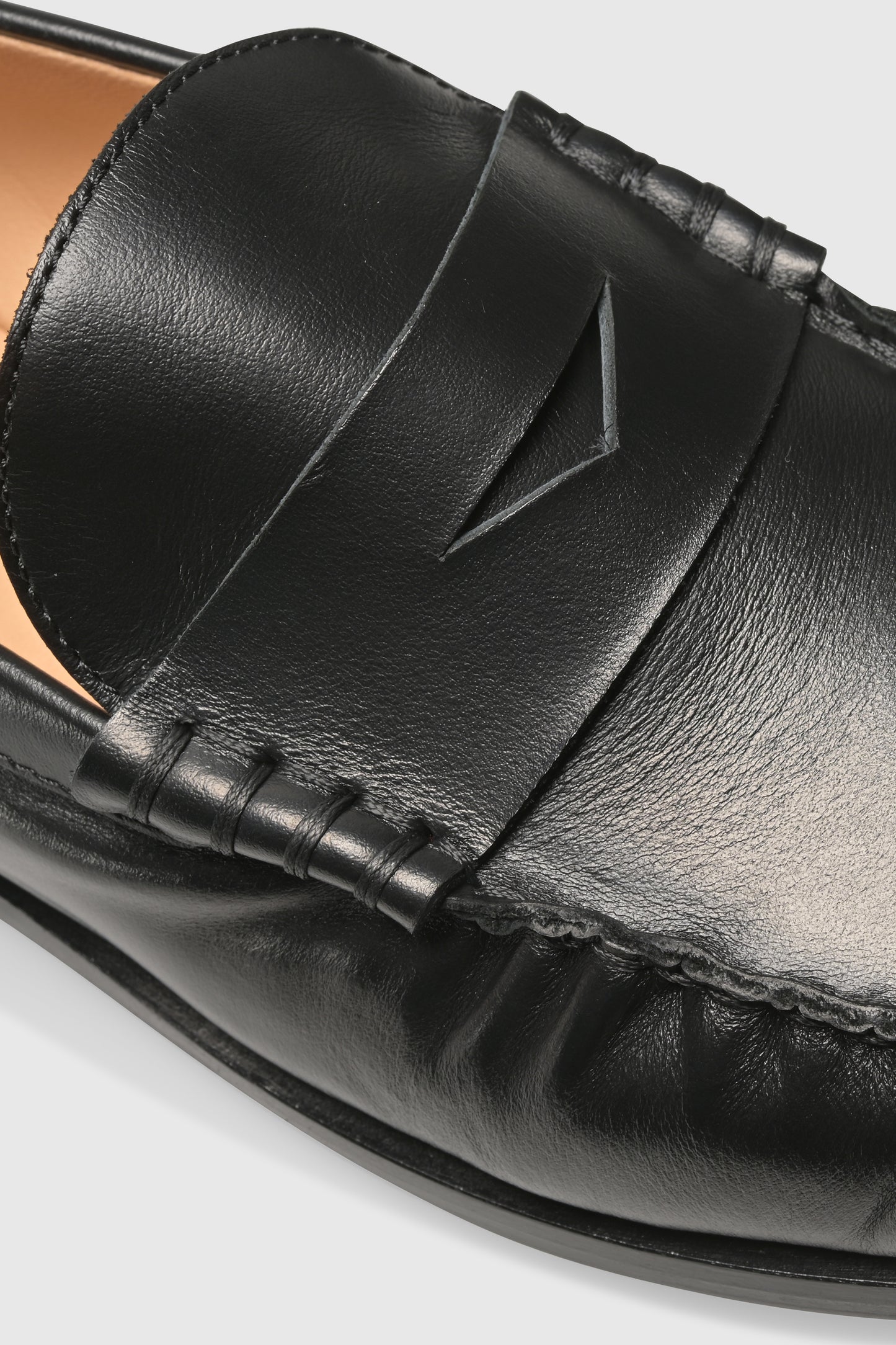 Loafer 9538 Vitello Black