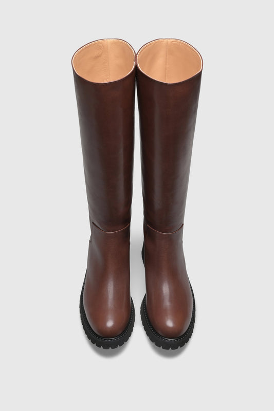 Boot 9472