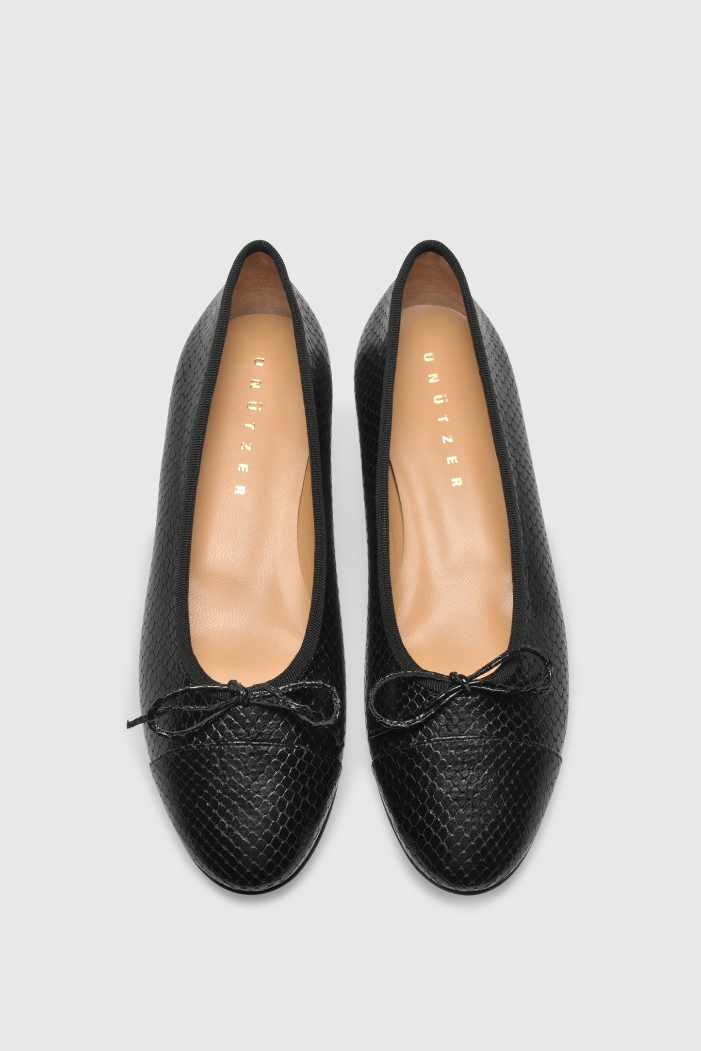 Ballerina 963 Embossed Leather