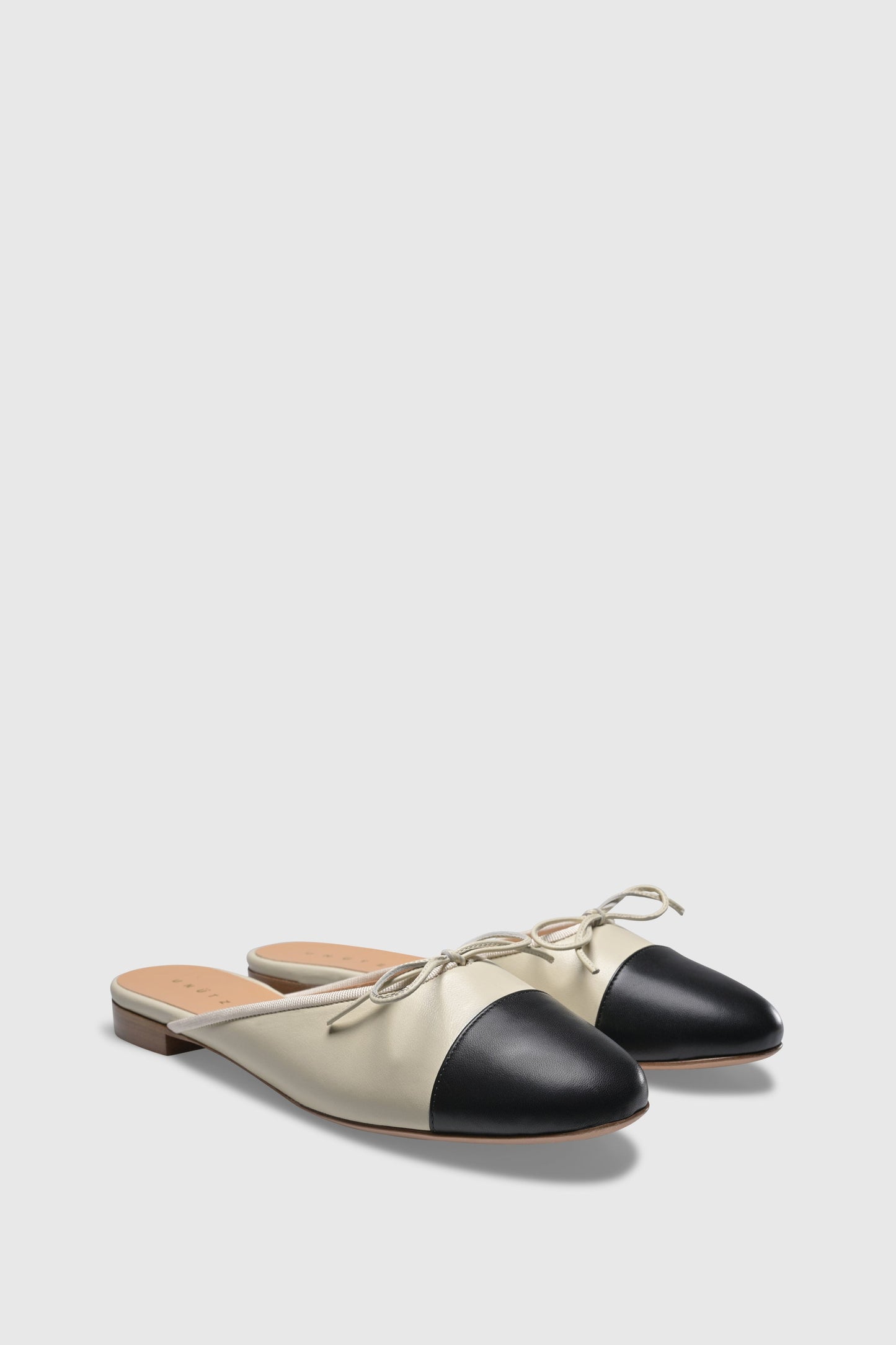 Mules 9405