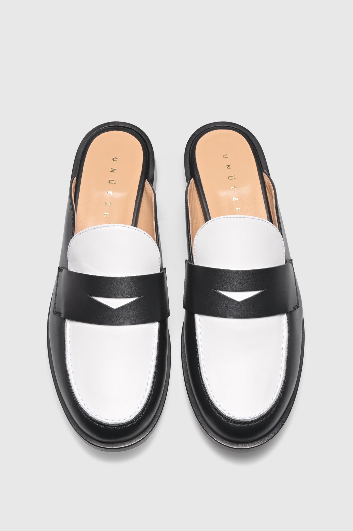 Mules 9408