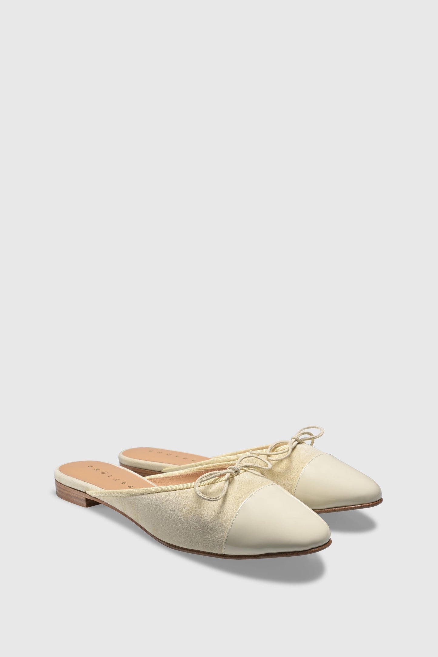 Mules 9405