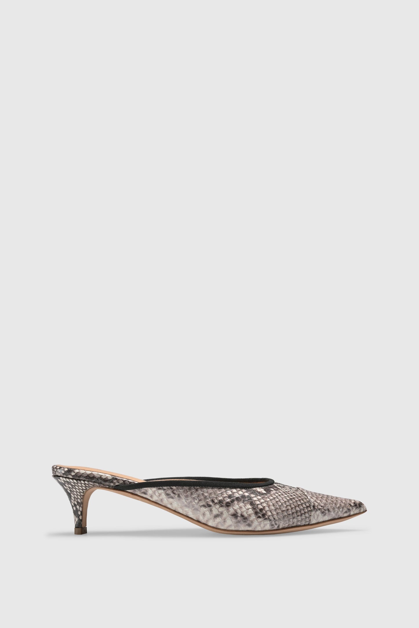 Mules 9516