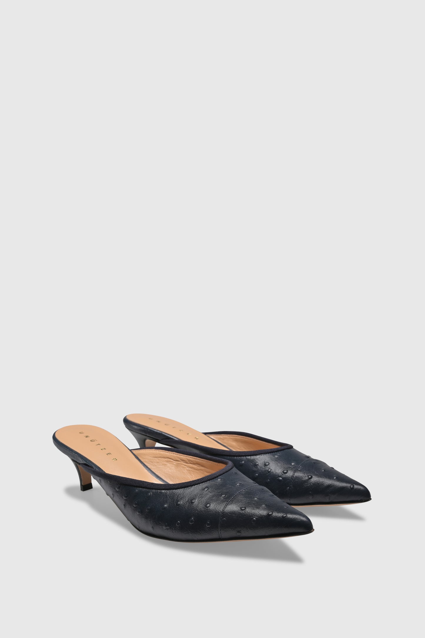 Mules 9516