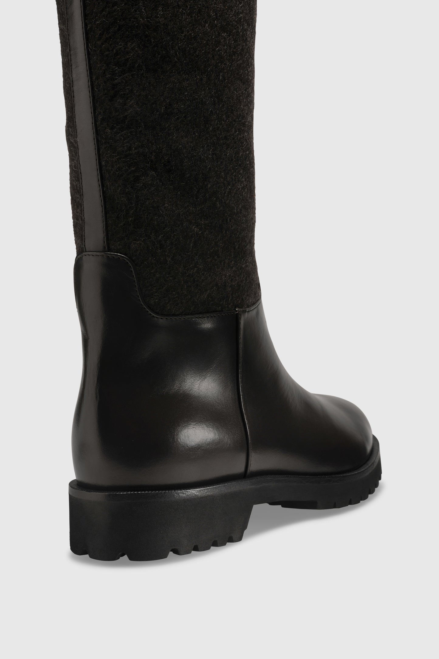 Boot 8111